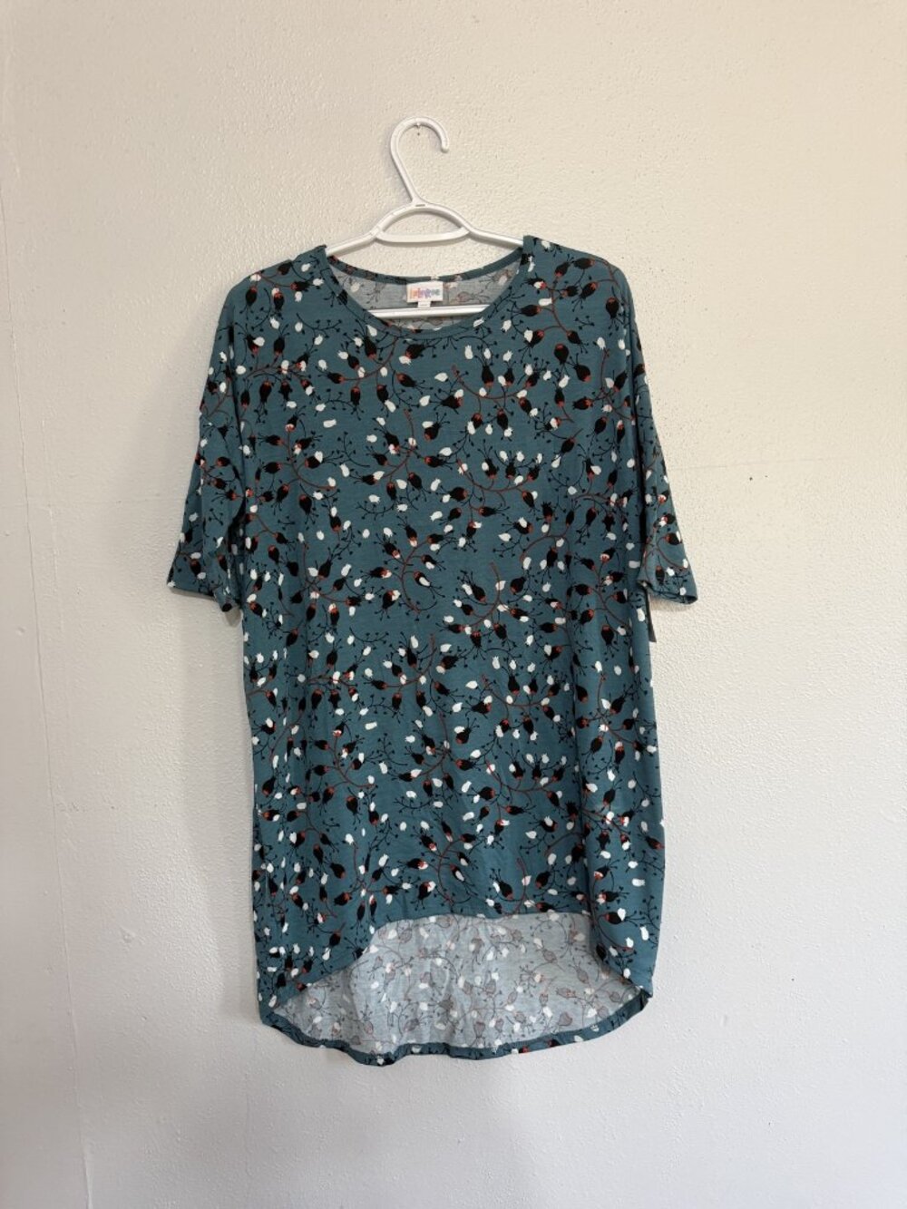 NWT LuLaRoe Irma Teal Berry Branch Print Tunic XS 💙